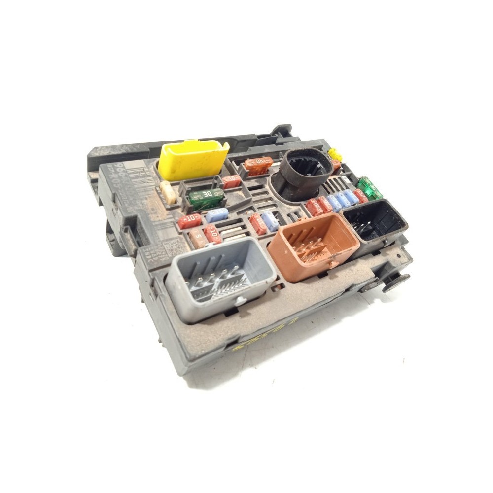 CAJA RELES - FUSIBLES 9664706280 9807028780 9807028880